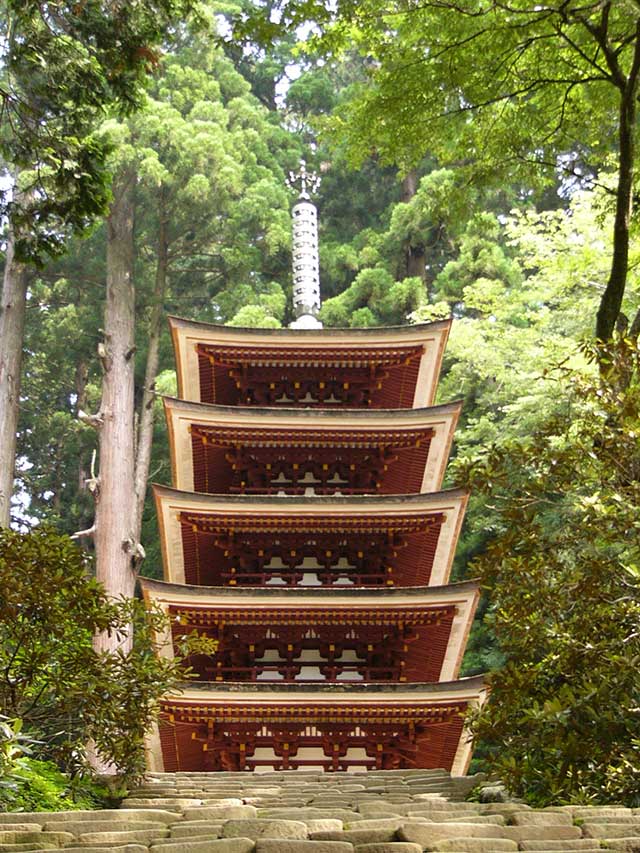 日本一美しい建築物：国宝 ｰ 室生寺五重塔