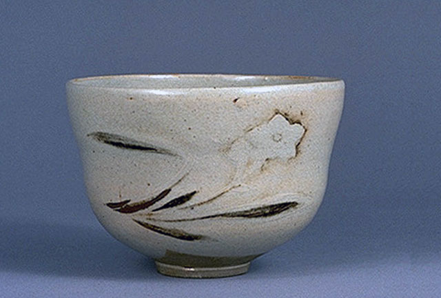 銹絵水仙文茶碗 仁清作.jpg