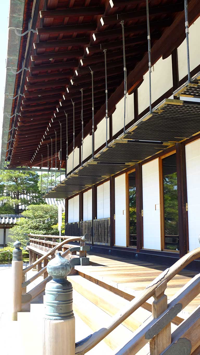 gyoen-shitomido.jpg